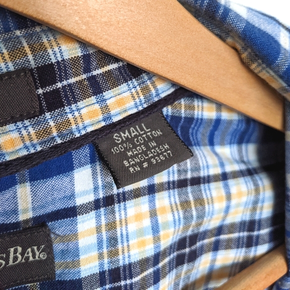 3/$30 St. John's Bay Men's Short Sleeve Shirt - Picture 9 of 9